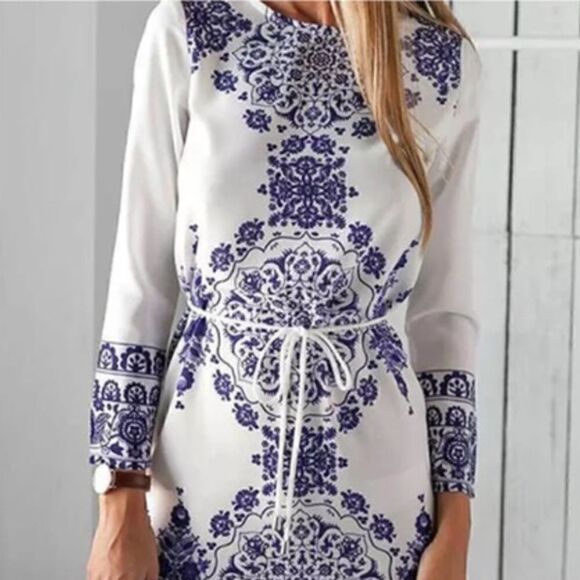 Ginny Blue and white mandala dress - Picture 10 of 11